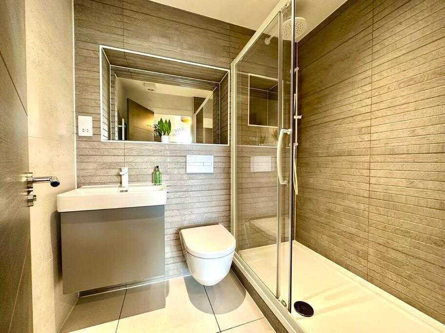 Apartamento Designer Inc Free Parking & Fast Wifi 1 Minute Walk To Quay - Great Location - Free Parking - Fast Wifi - Smart Tv - Newly Decorated - Sleeps Up To 2! Close To & Bournemouth & Sandbanks *