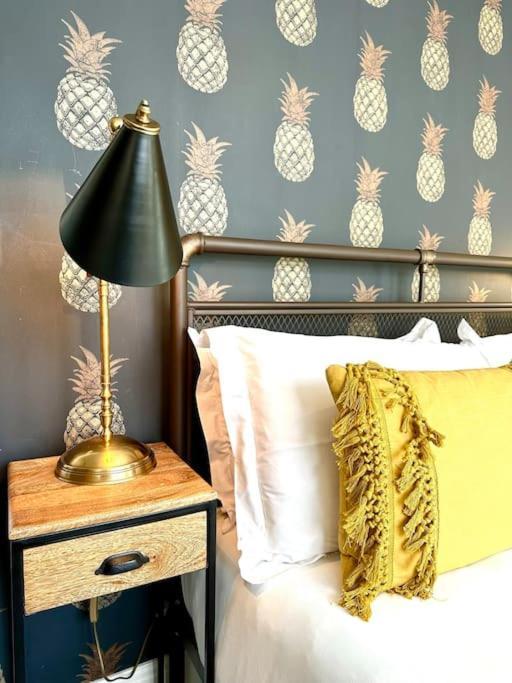 Appartement Designer Inc Free Parking & Fast Wifi 1 Minute Walk To Quay - Great Location - Free Parking - Fast Wifi - Smart Tv - Newly Decorated - Sleeps Up To 2! Close To & Bournemouth & Sandbanks